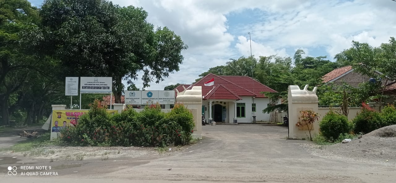 Kegiatan Kerja Bakti Warga Kelurahan Teritih Berjalan Lancar